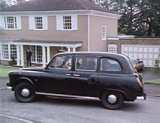 1974 Austin FX4