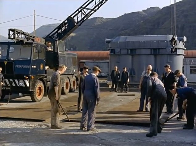 Coles Aeneas AEC chassis