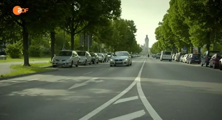 2003 Nissan Almera Tino [V10]