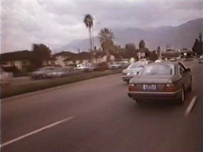 1991 Mercedes-Benz 300 CE [C124]