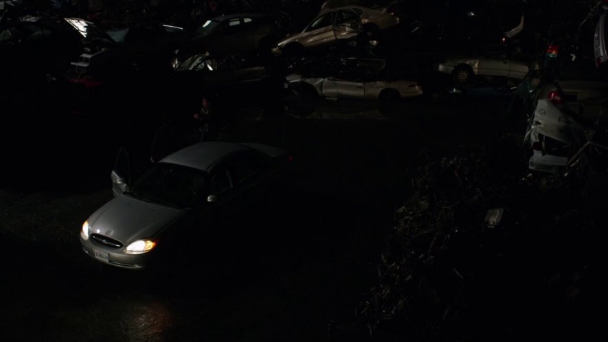 2000 Ford Taurus [D186]