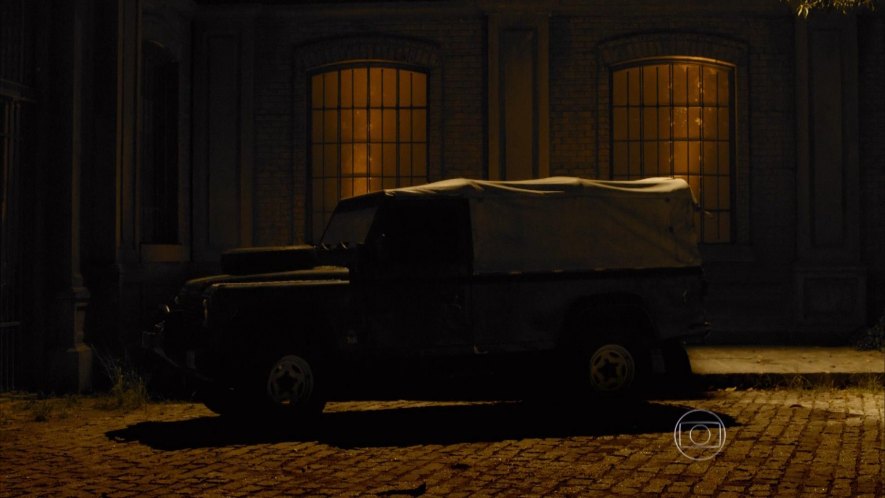 1996 Land-Rover Defender 110