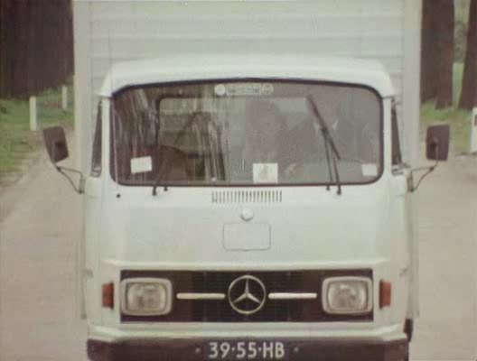 1973 Mercedes-Benz [L70]