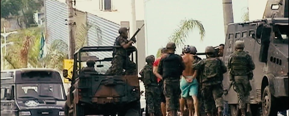 Land-Rover Defender 90