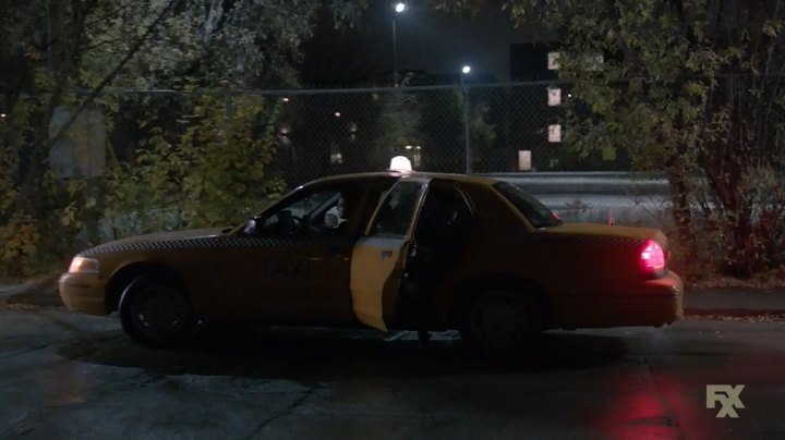 2000 Ford Crown Victoria