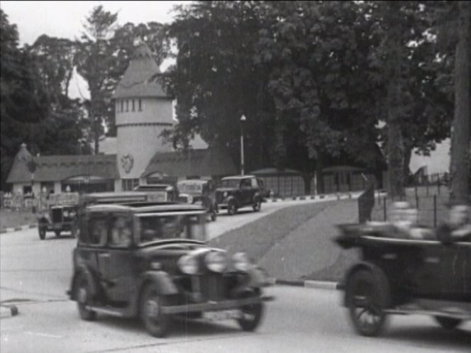 1933 Morris Ten-Four Saloon