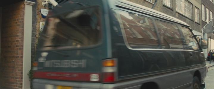 1990 Mitsubishi Delica Star Wagon Crystal Lite Roof 4WD [P20]