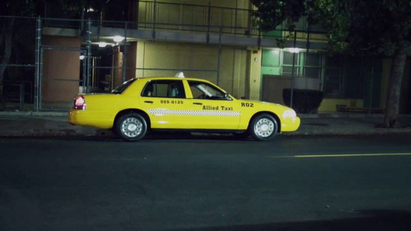 2003 Ford Crown Victoria Commercial Taxi Package LWB [P70]