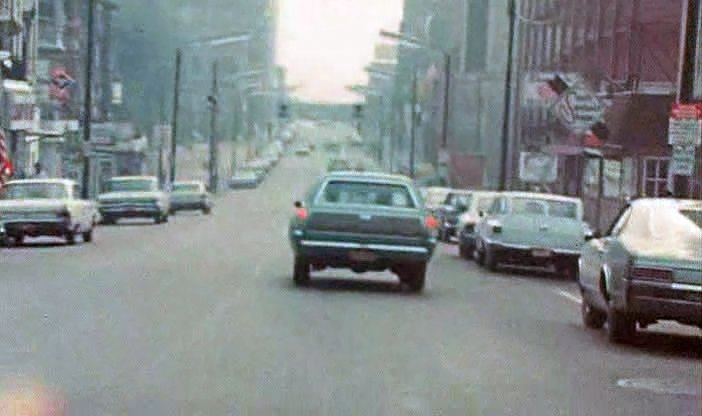 1966 Oldsmobile Dynamic 88 Holiday Coupe