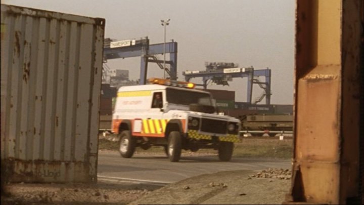 Land-Rover Defender 110