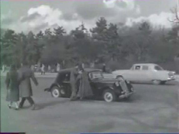 1952 Ford Customline Fordor Sedan [73B]