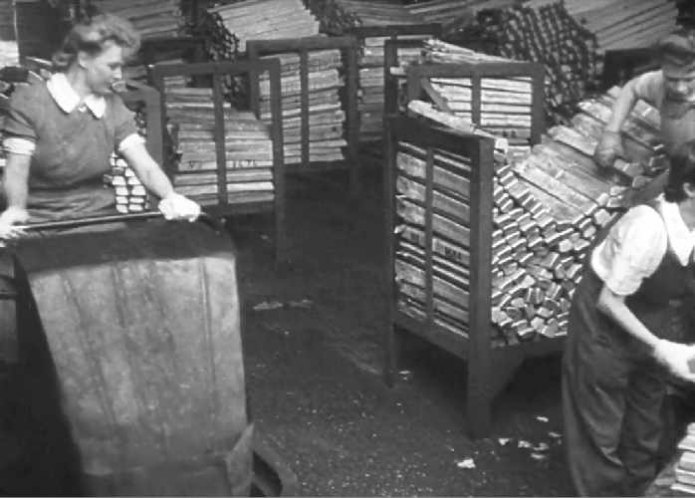 Ransomes TE Electric Tractor