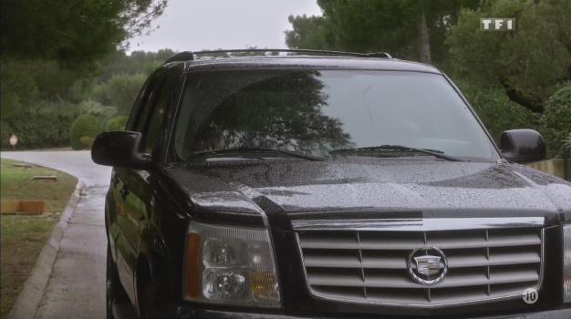 2002 Cadillac Escalade [GMT820]
