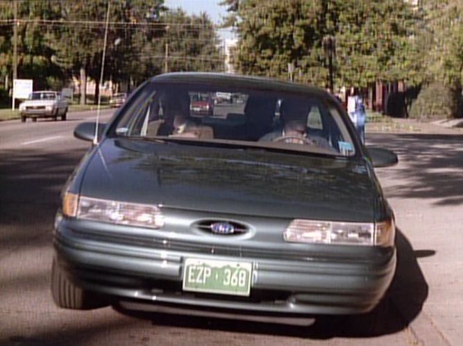 1993 Ford Taurus GL [DN5]