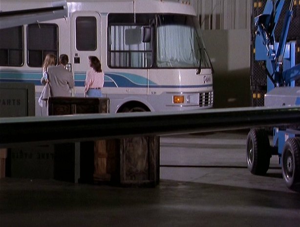 1993 National RV Dolphin