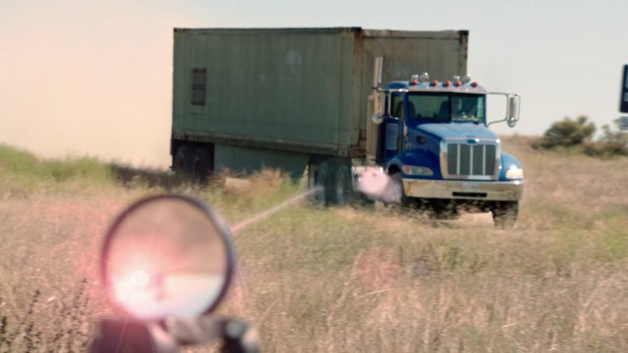 Peterbilt 382 (by default)