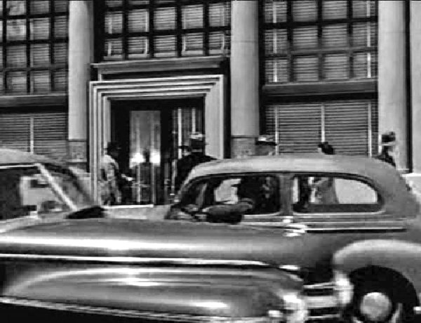 1941 Oldsmobile Custom Cruiser Club Coupe [90]