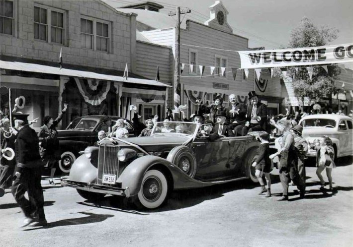 1935 Packard unknown