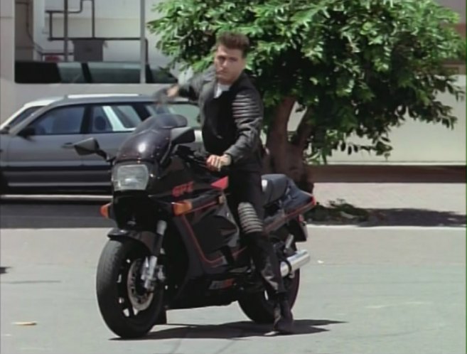 Kawasaki GPz 1000 RX