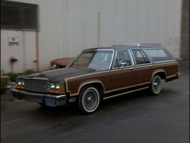 1982 Ford LTD Country Squire