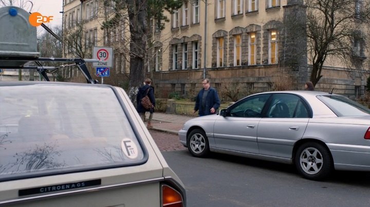 2001 Opel Omega [B]