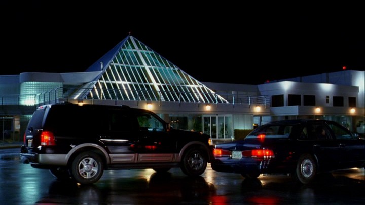 2003 Ford Expedition [U222]