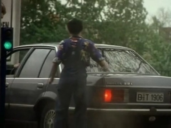 1985 Opel Rekord 2.2i [E]