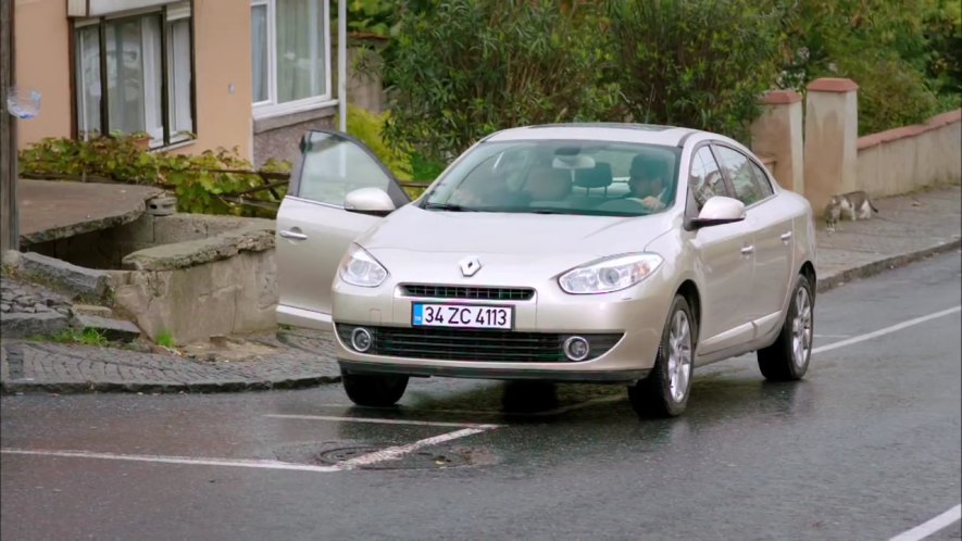2010 Renault Fluence [L38]