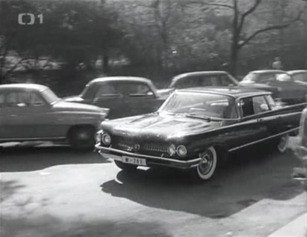 1960 Buick Invicta 4-Door Hardtop