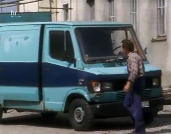 Mercedes-Benz [T1]