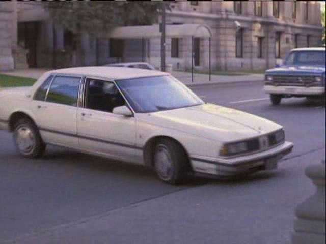 1987 Oldsmobile Delta 88 Royale