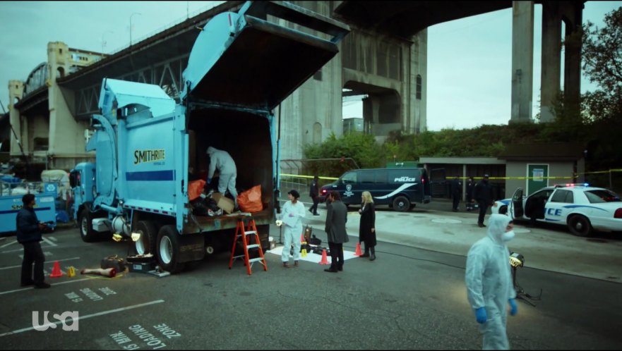 Peterbilt 320 Wittke Starlight