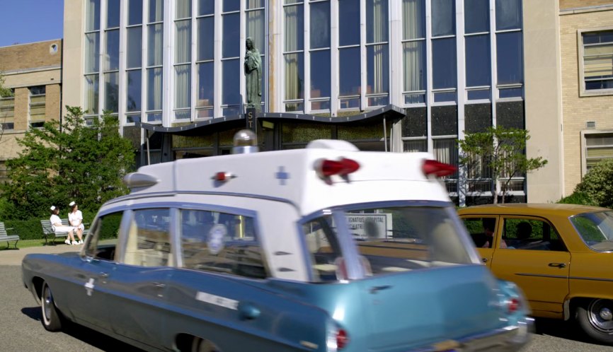 1968 Pontiac Ambulance Superior High Headroom