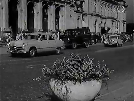 1949 Ford Custom Fordor Sedan [73B]