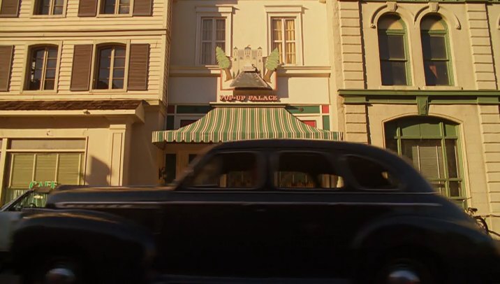 1941 Chevrolet Special De Luxe Sport Sedan