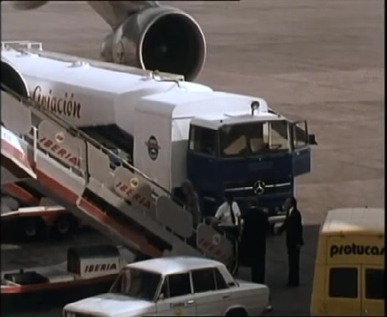 Mercedes-Benz LPS Strüver [LP63]