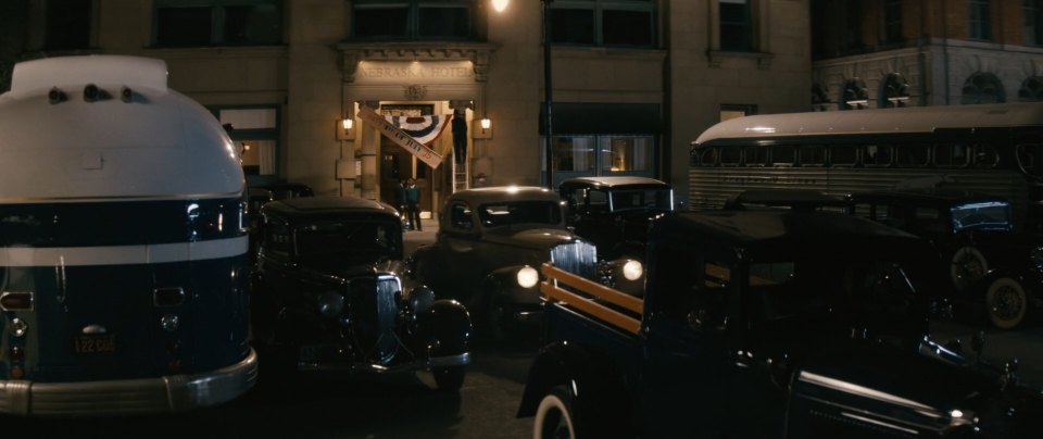 1934 Ford V8 Tudor