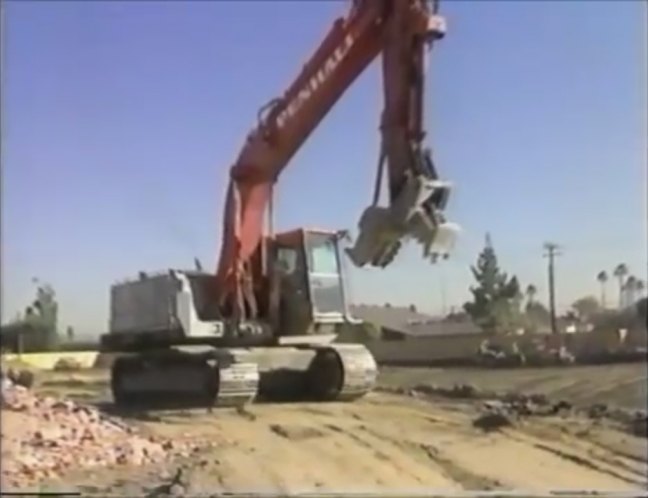 Caterpillar 235