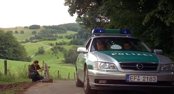 2000 Opel Omega Caravan [B]