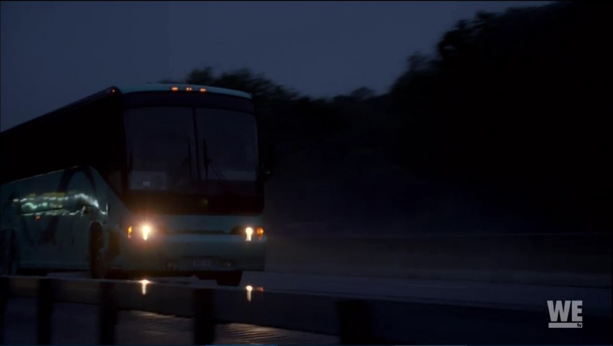 2001 MCI E 4500