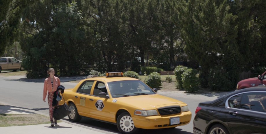 2000 Ford Crown Victoria