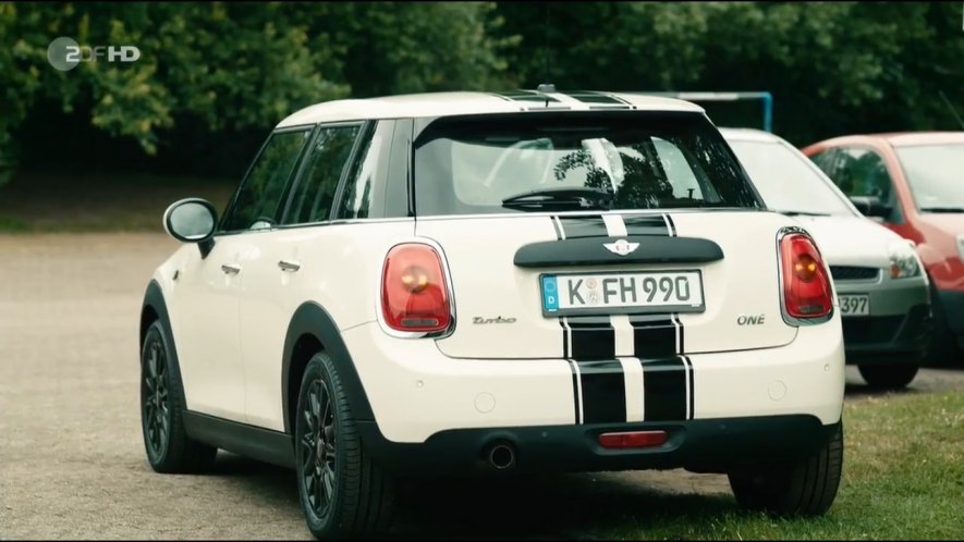 2014 MINI One [F55]